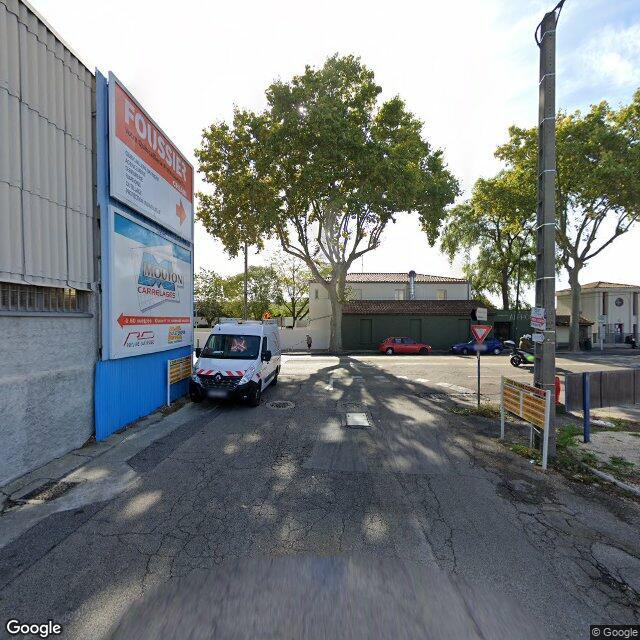 Location box/garde-meubles 4m2 Nimes