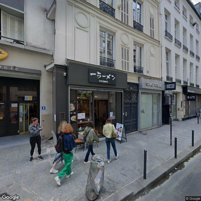 Cave dans immeuble ancien metro SENTIER