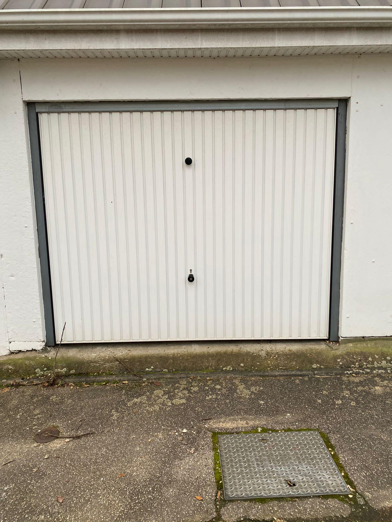 Garage pour stockage ou stationnement