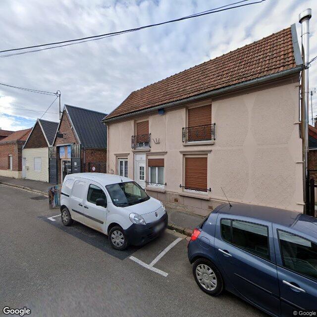 Loue local de 200 m2