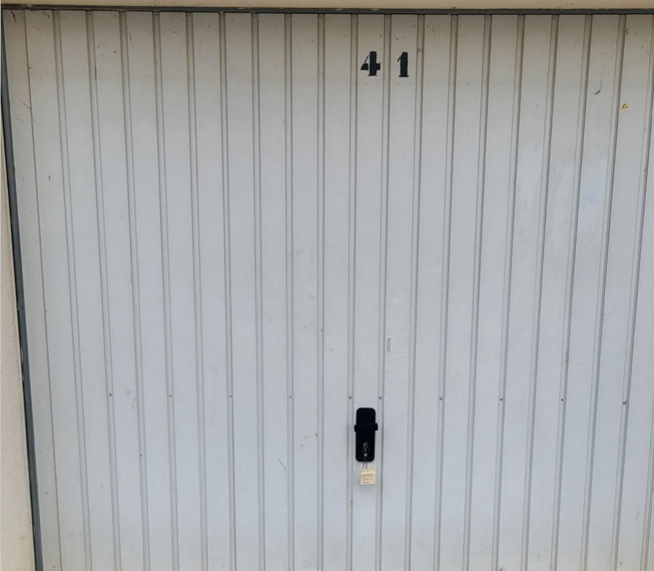Garage/Box à louer - stationnement - stockage