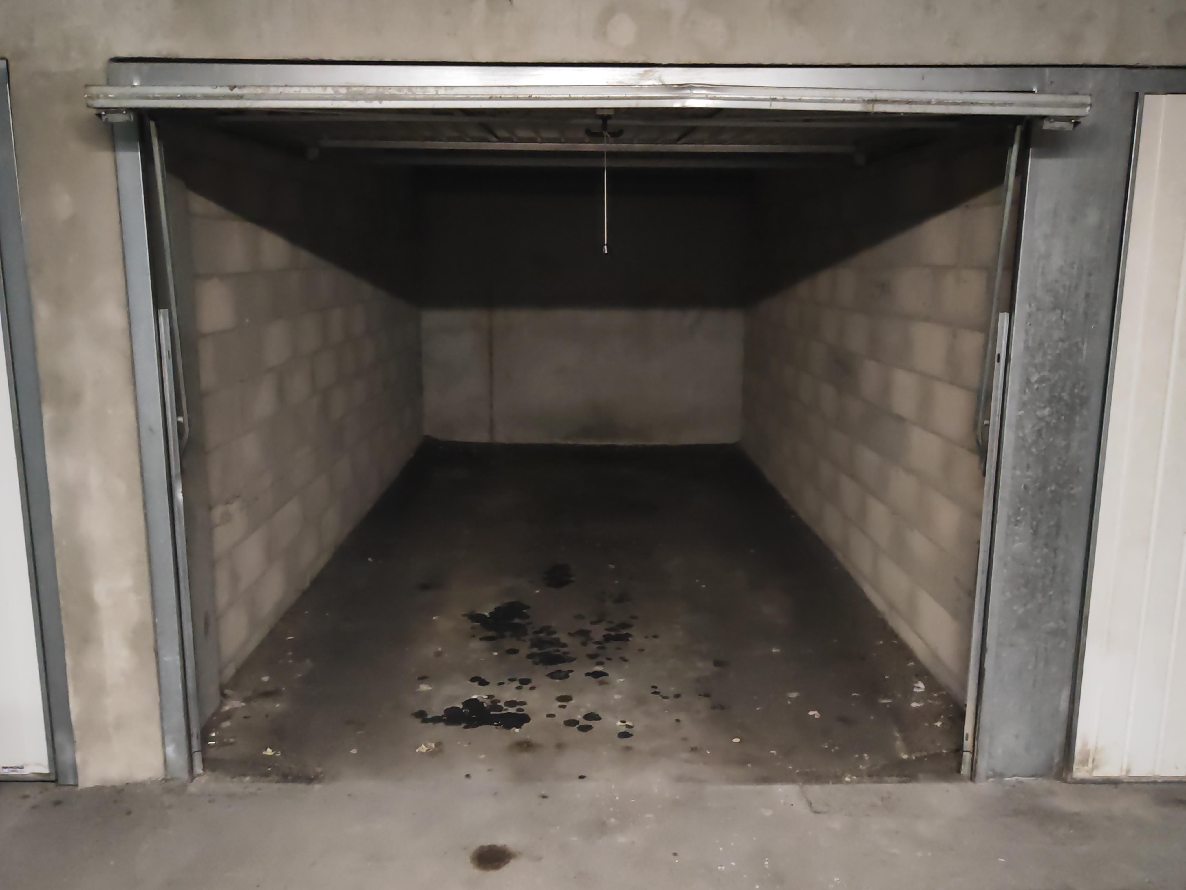 Garage à louer