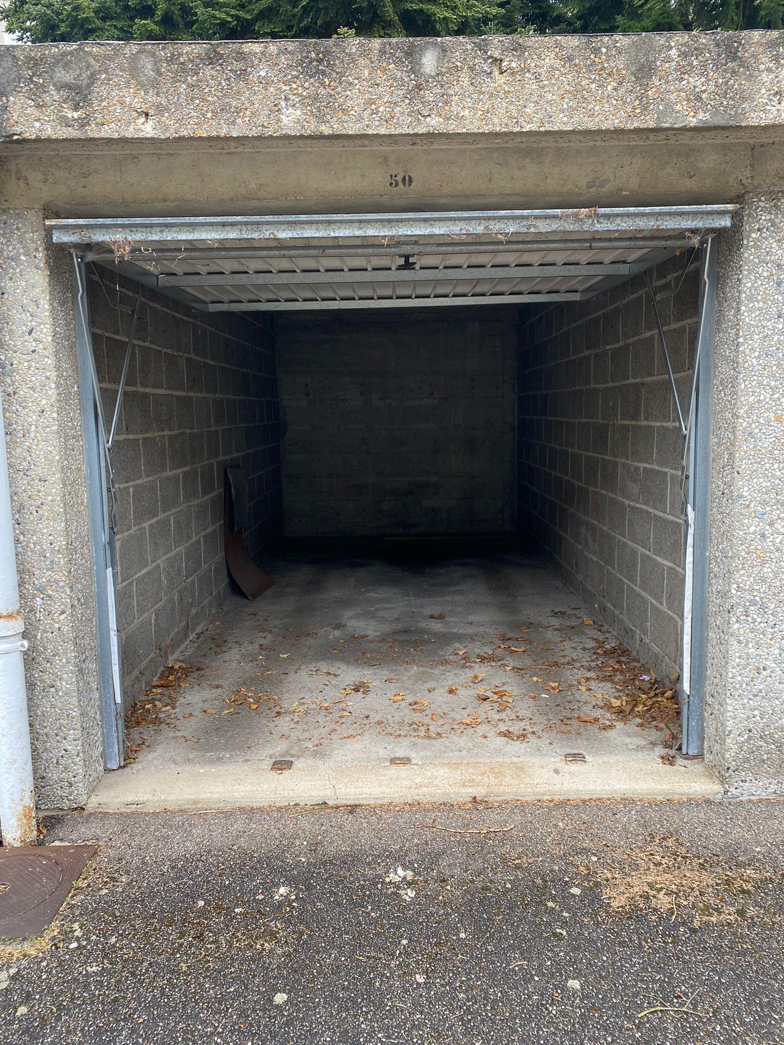 Box de stockage en rez de chaussée