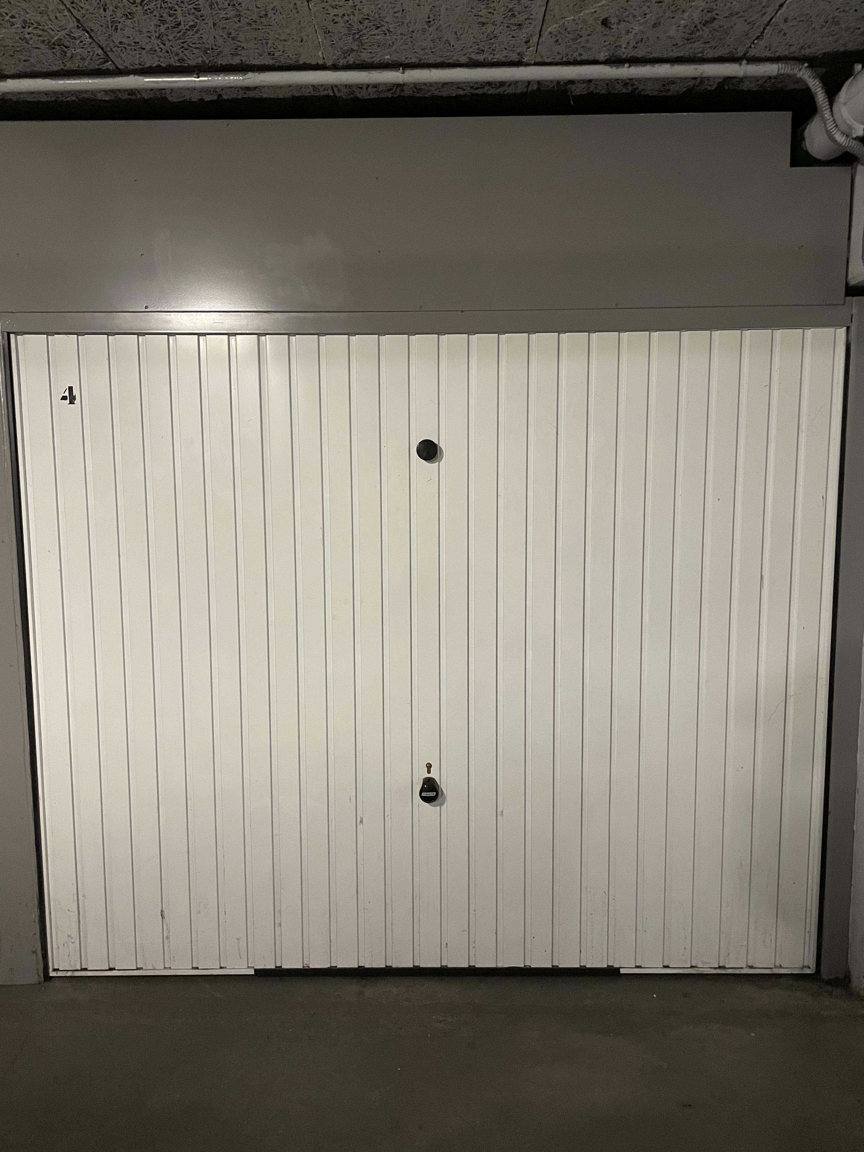 Garage sécurisé à louer sur Orléans pour du