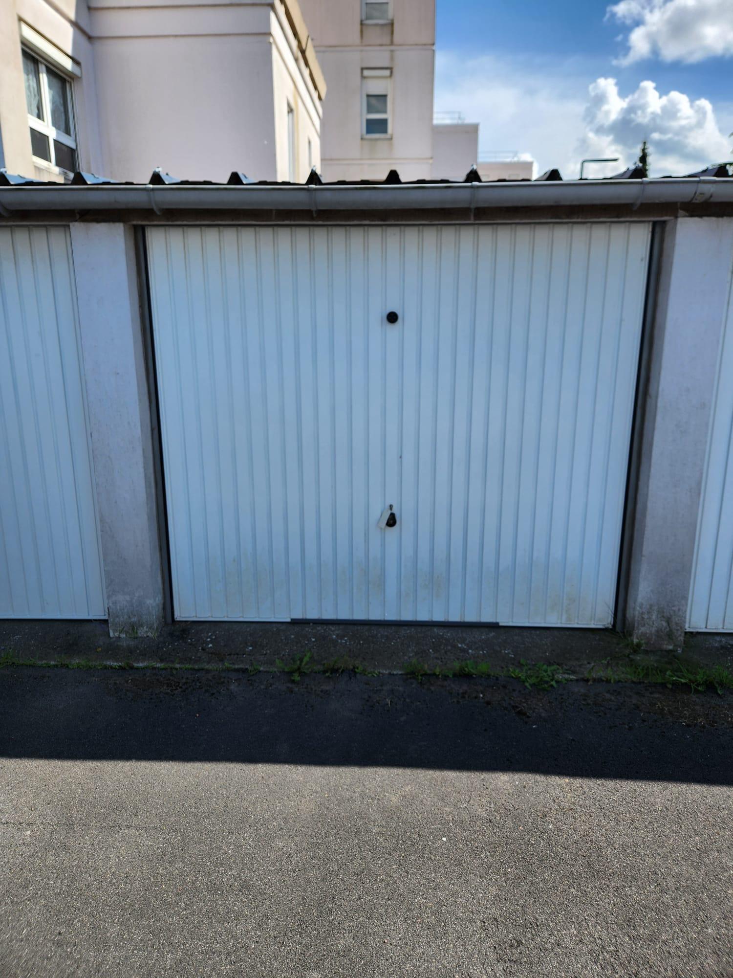 Box / Stockage / stationnement