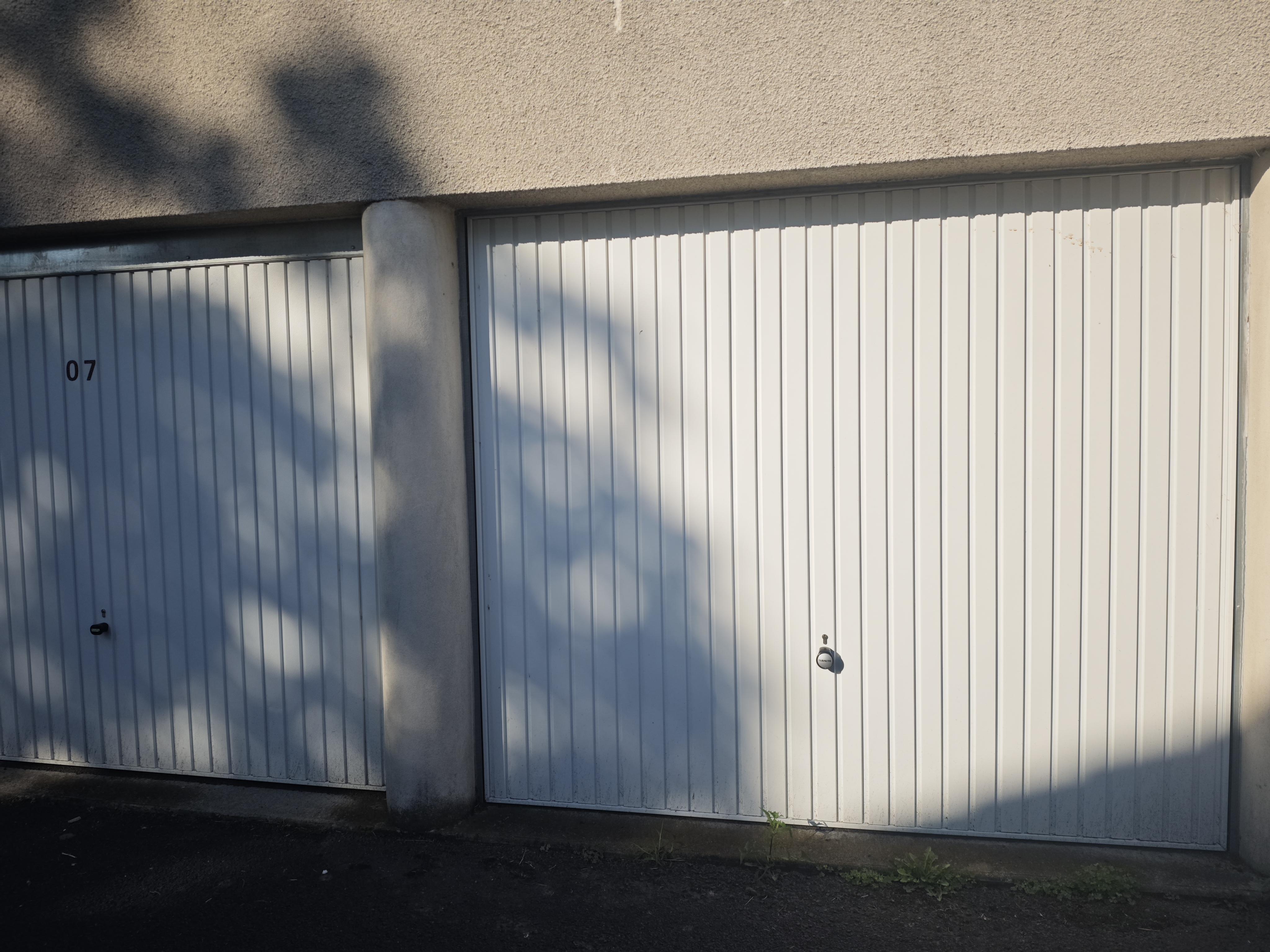 Garage/ Box 15m² - Le Cendre