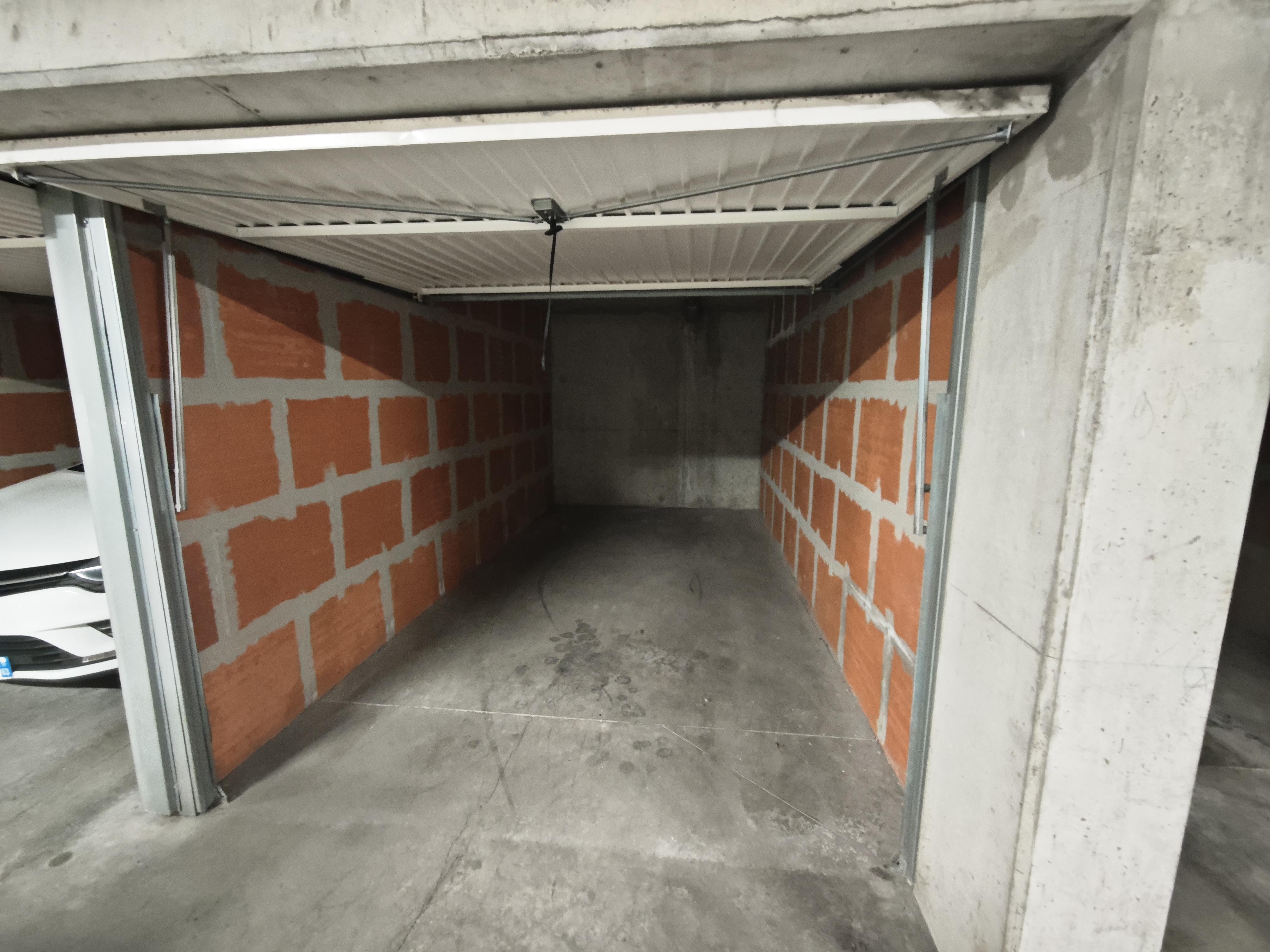 Garage/ Box 13m² Rioms