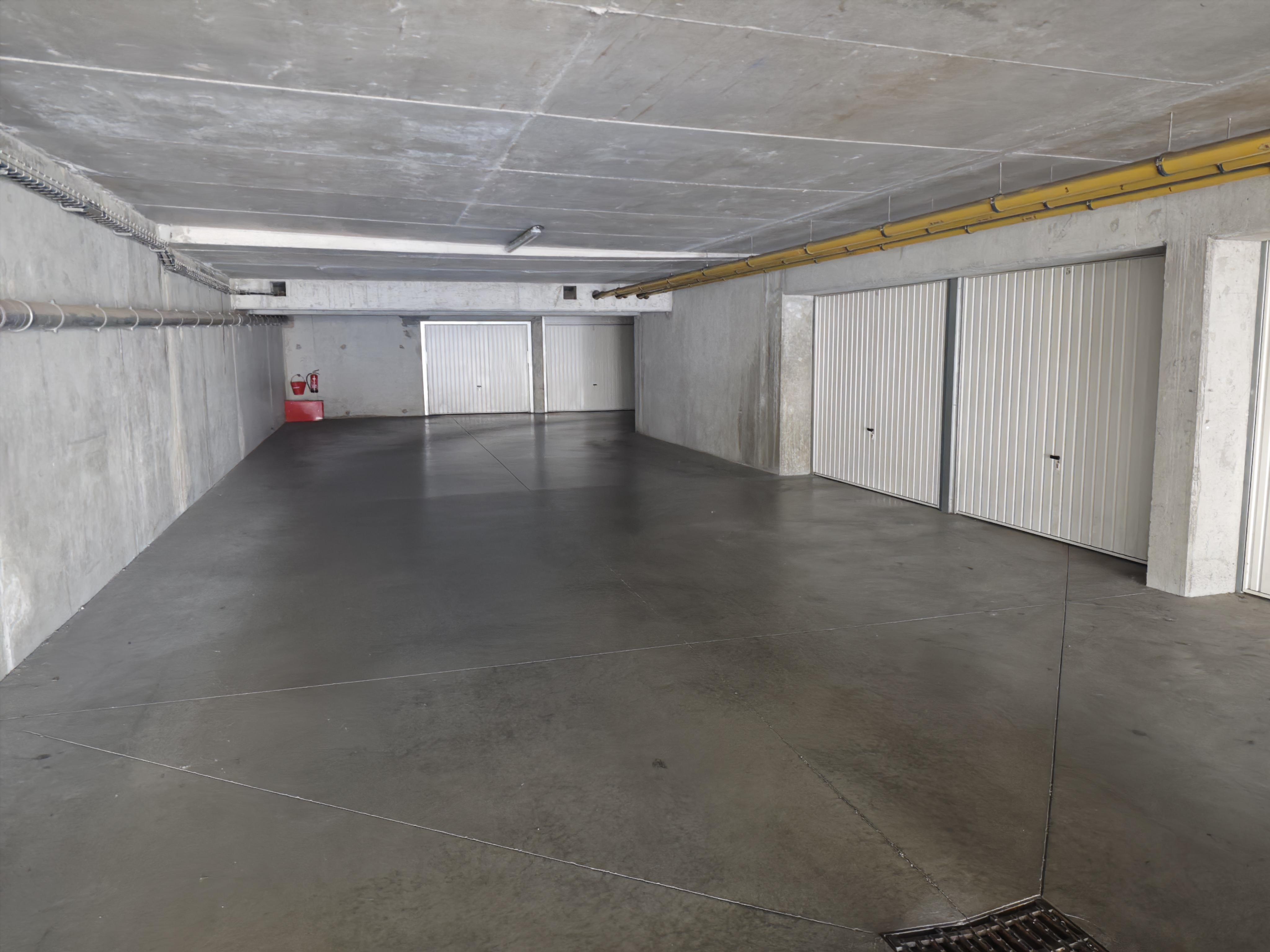 Garage/ Box 13m² Rioms