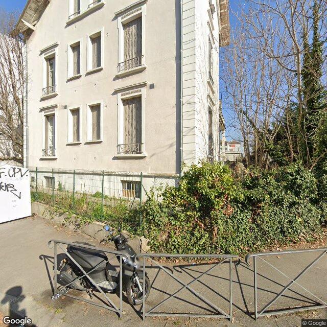 Cave en sous sol 4 lots 95m2 carrelée