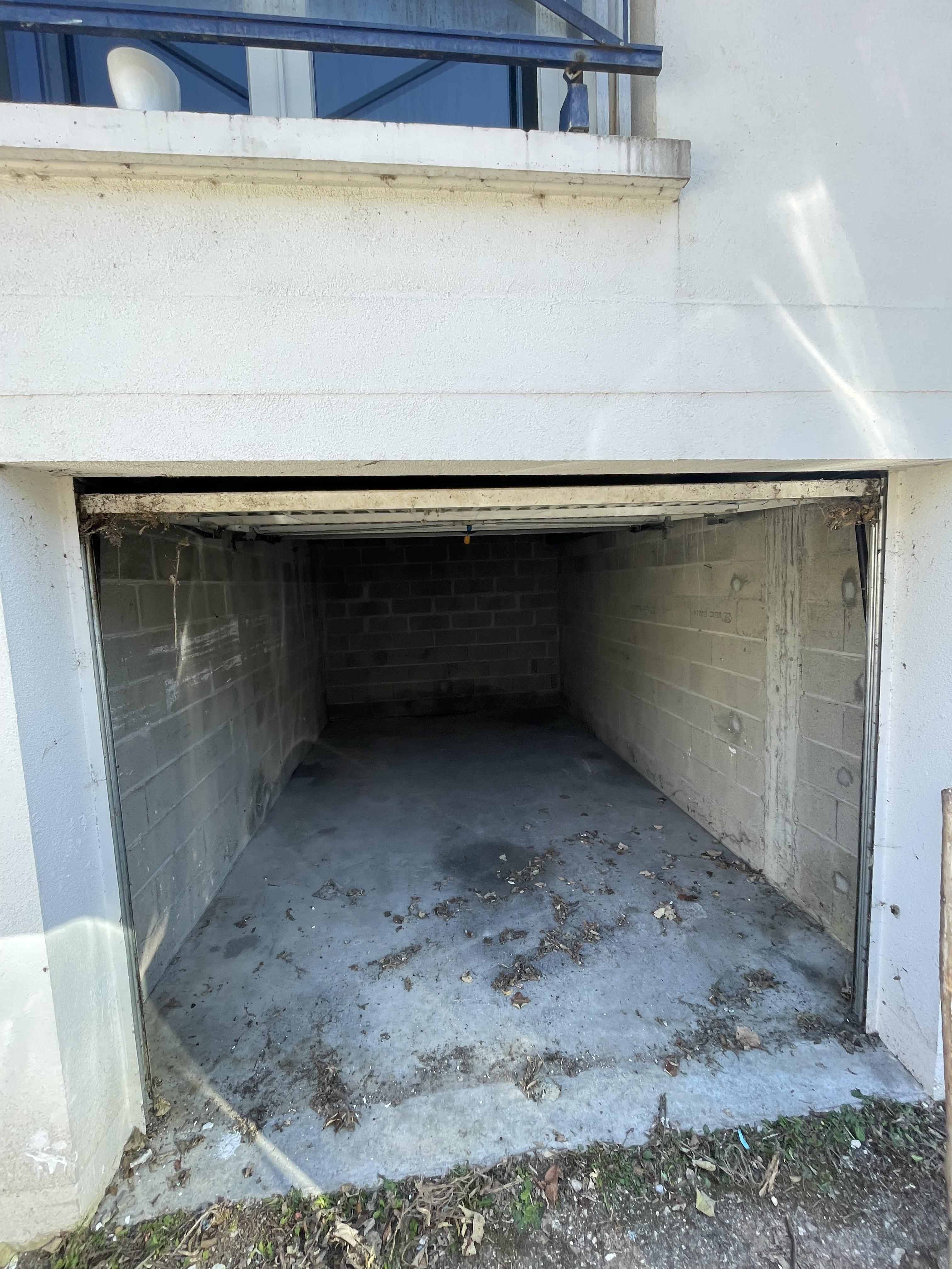 Garage/ Box - 13m² - Mardié