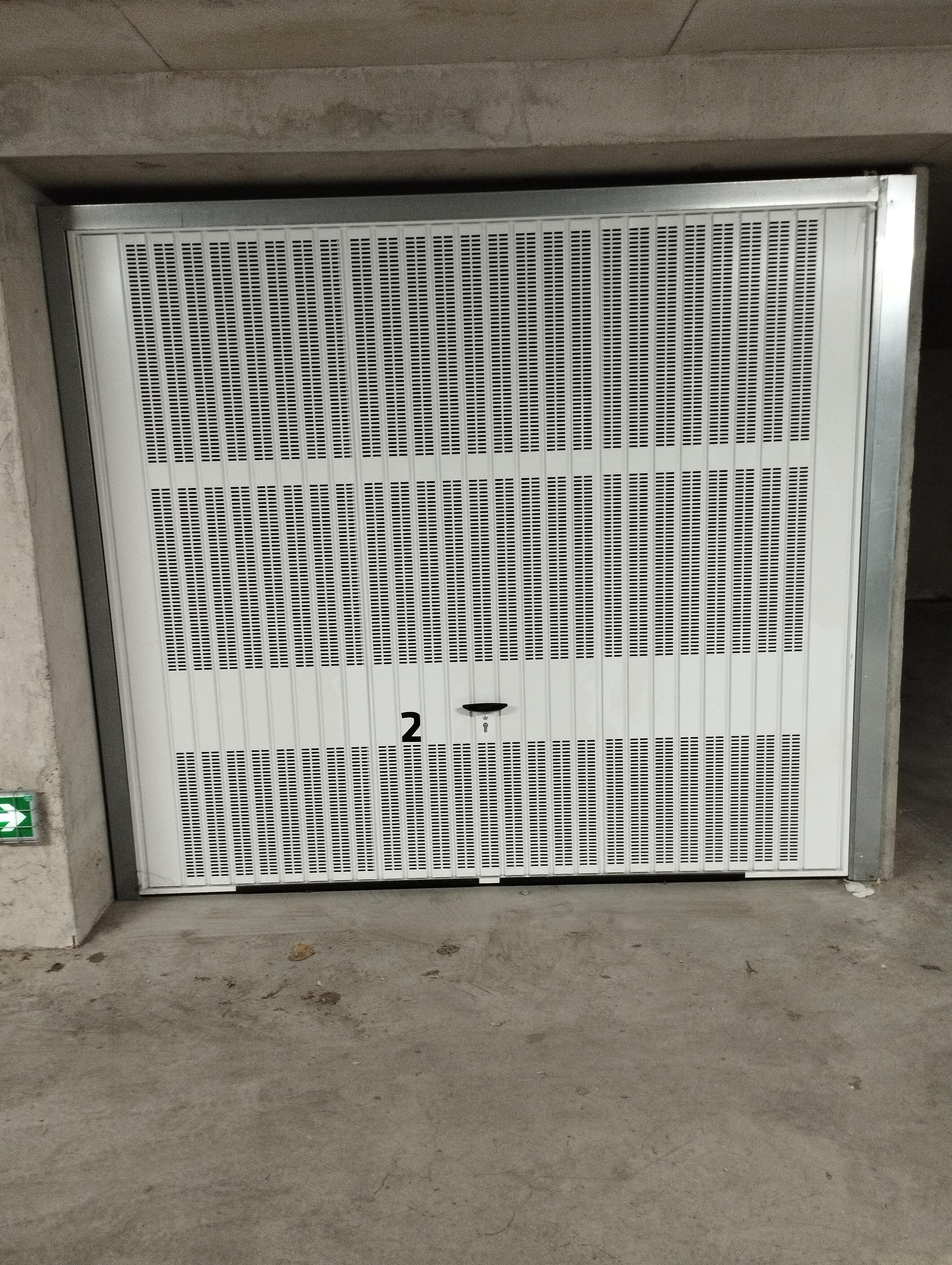 Garage/Box - 13m² - Pierre-Bénite