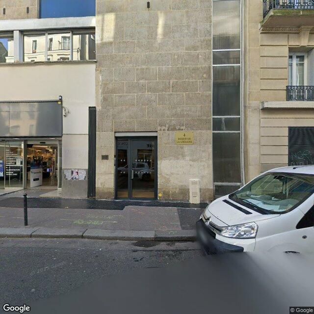 Cave saine dans un immeuble récent - Paris