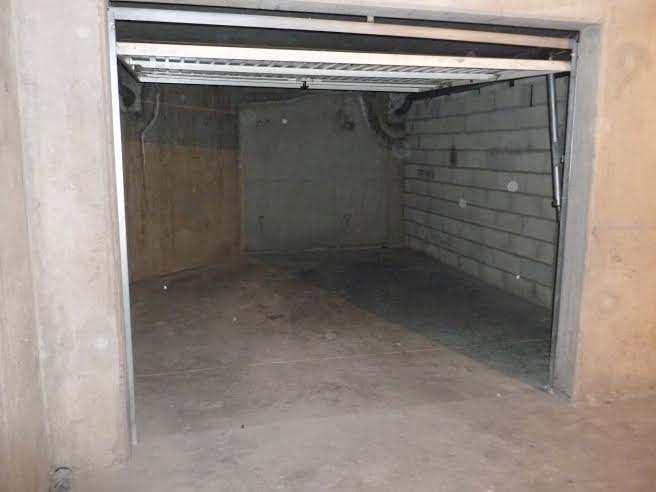 INTRA - Box en location