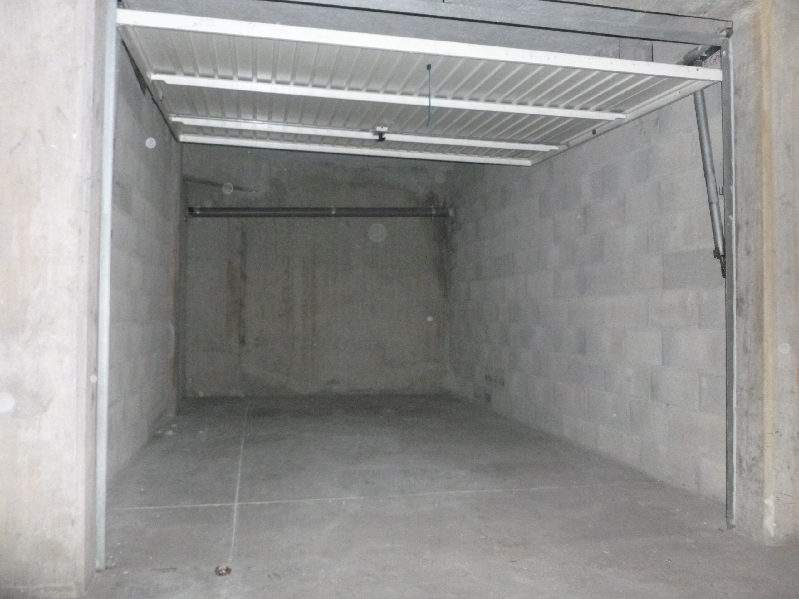 INTRA - Box à louer