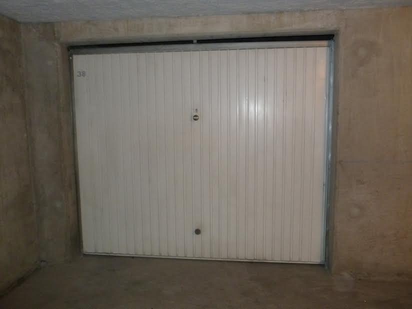 INTRA - Box en location