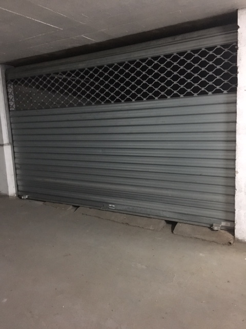Espace de stockage dans box sécurisé