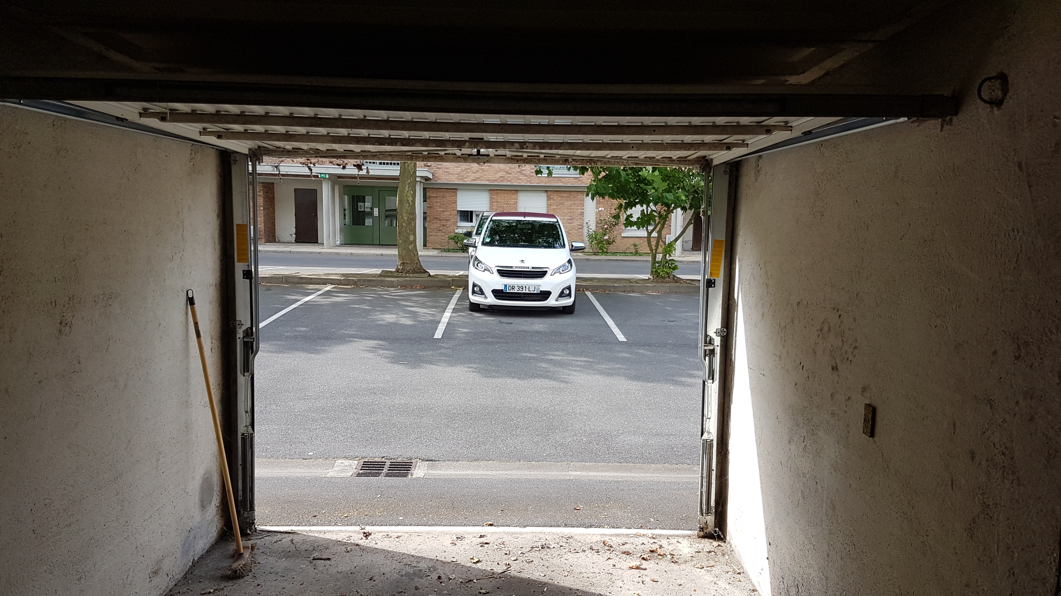 Location d'un espace de stockage à breuillet
